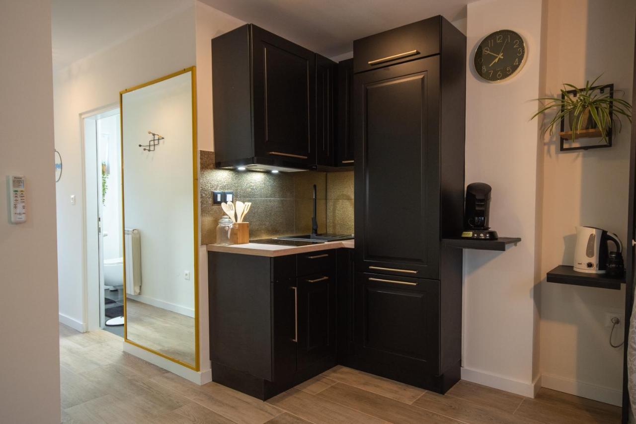 Wellness Studio D'Or - Exclusive New Apartment With Whirlpool, Sauna, Sunny Terrace, Private Parking 포레치 외부 사진