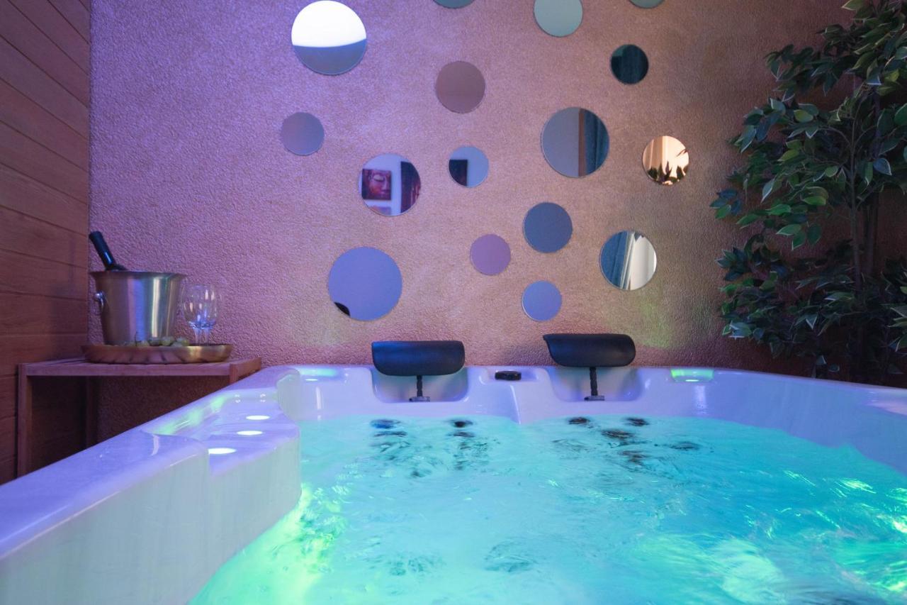 Wellness Studio D'Or - Exclusive New Apartment With Whirlpool, Sauna, Sunny Terrace, Private Parking 포레치 외부 사진
